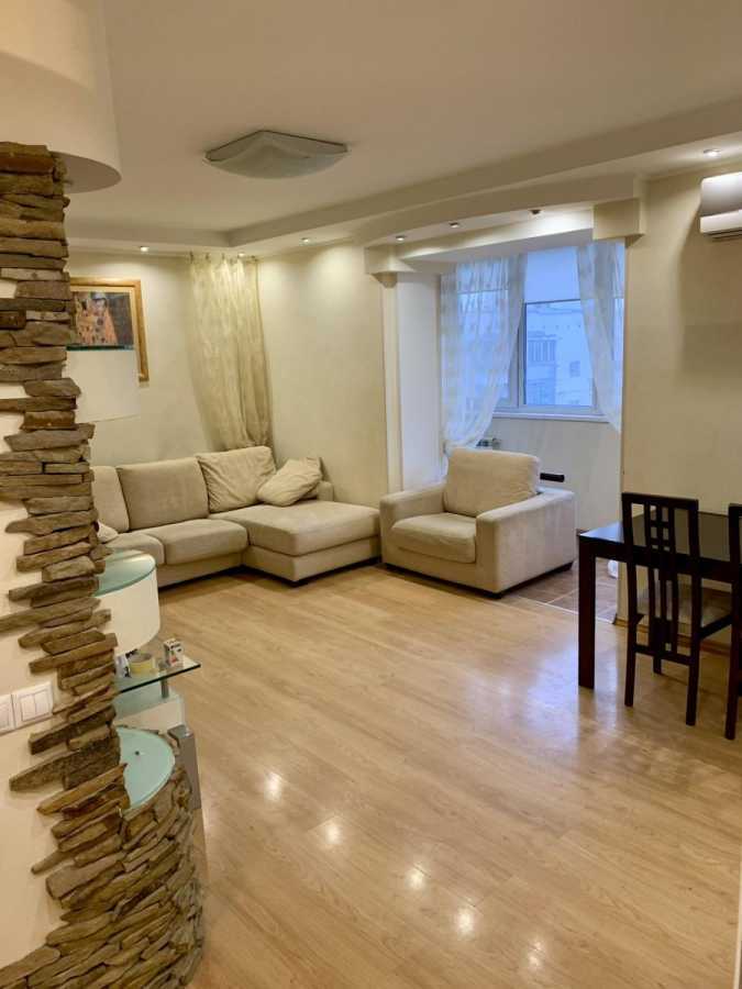 Продажа 3-комнатной квартиры 72.7 м², Чоколовский бул., 4