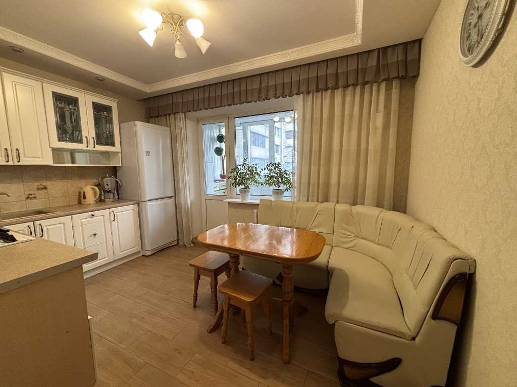 Продажа 3-комнатной квартиры 90 м², Бориса Гмыри ул., 13