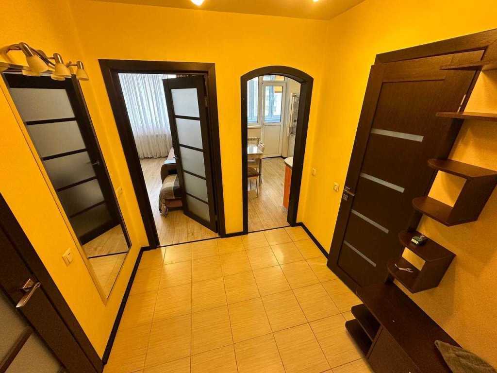 Продаж 1-кімнатної квартири 42 м², Урлівська вул., 23