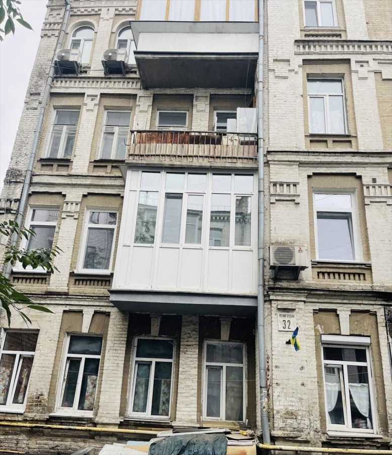 Продажа 2-комнатной квартиры 50 м², Межигорская ул., 32