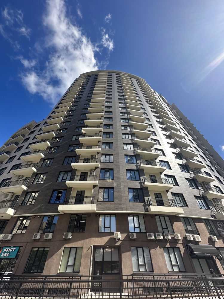 Продажа 3-комнатной квартиры 117.5 м², Василия Тютюнника ул., 28А