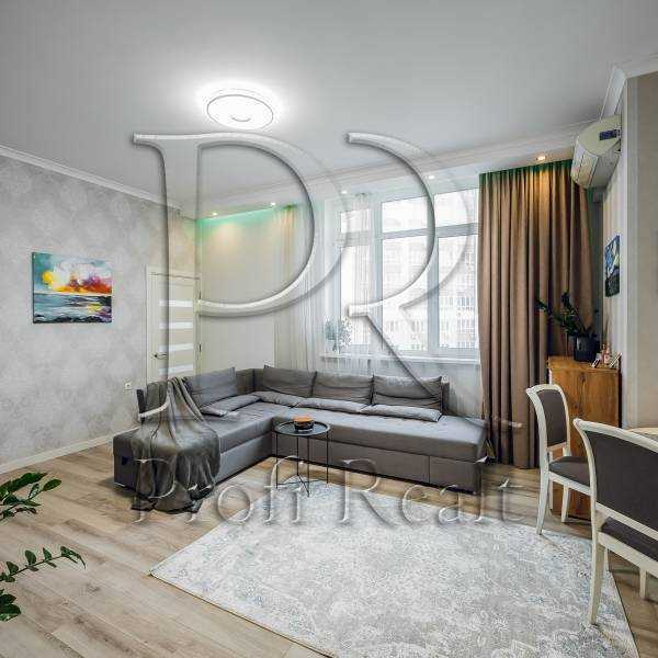 Продажа 3-комнатной квартиры 91 м², Гната Хоткевича ул., 8