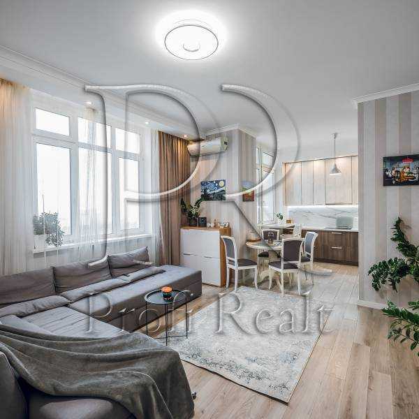 Продажа 3-комнатной квартиры 91 м², Гната Хоткевича ул., 8