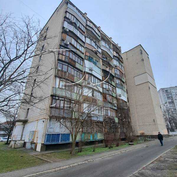 Продажа 1-комнатной квартиры 30 м², Милютенко ул., 3