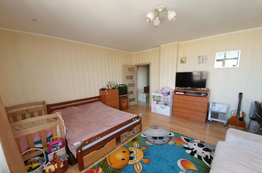Продажа 1-комнатной квартиры 47 м², Средняя ул.