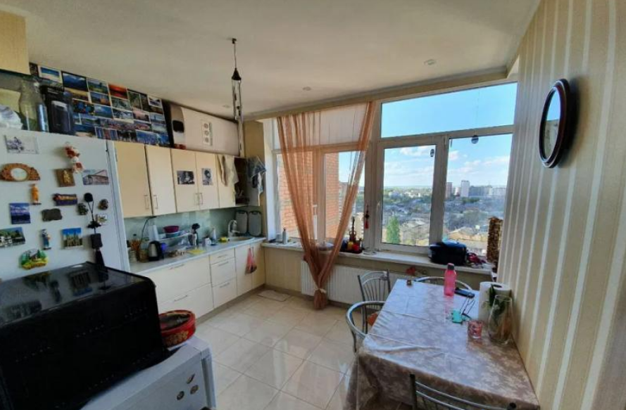 Продажа 1-комнатной квартиры 47 м², Средняя ул.