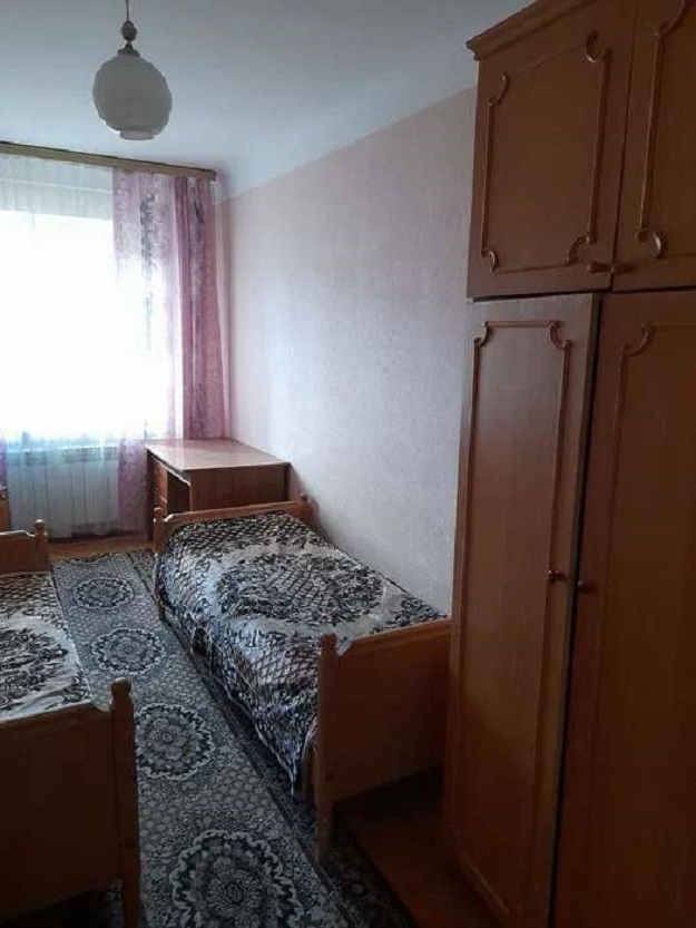 Аренда 3-комнатной квартиры 53 м², Строителей ул., 8