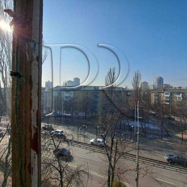 Продажа 2-комнатной квартиры 57 м², Чоколовский бул., 32