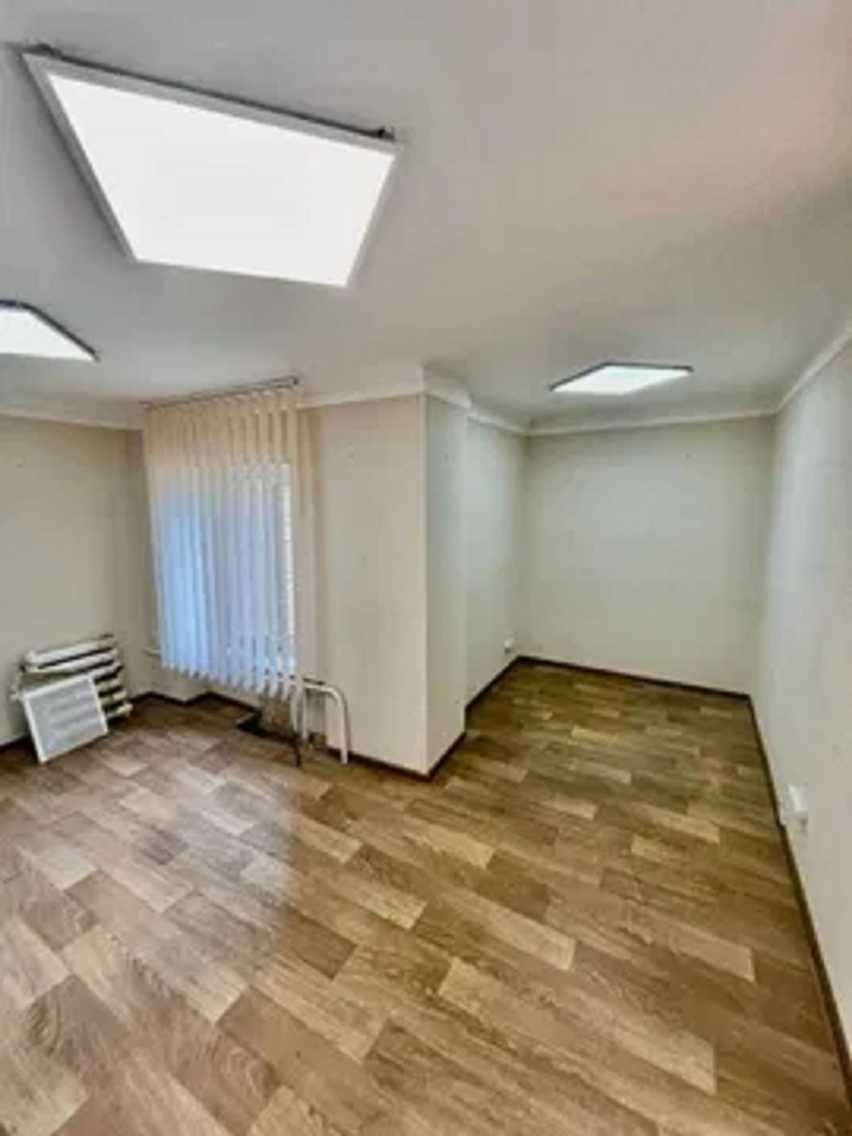 Оренда офісу 67 м², Інженерний пров., 4Б