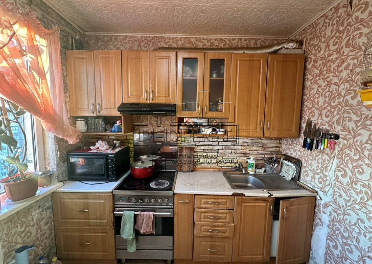 Продажа 2-комнатной квартиры 60 м², Академика Заболотного ул., 102