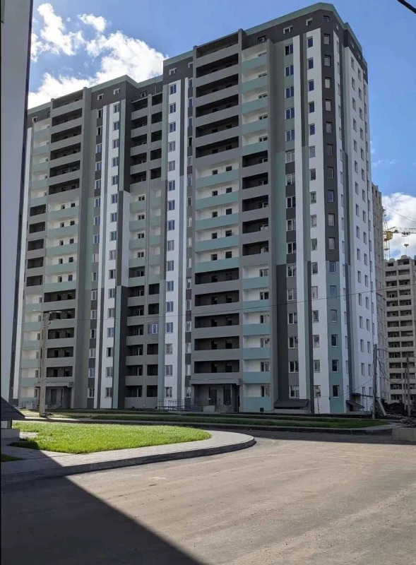 Продаж 2-кімнатної квартири 71 м²