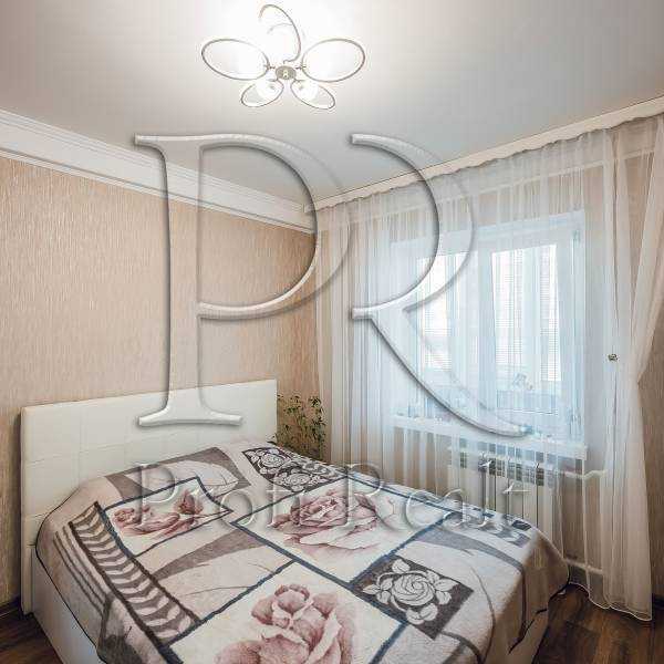 Продаж 3-кімнатної квартири 60 м², Героїв Космосу вул., Полку Азов, 3Б