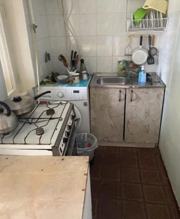 Продажа 1-комнатной квартиры 50 м², Золотой Берег ул.
