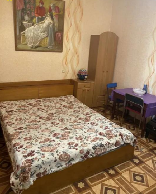 Продажа 1-комнатной квартиры 50 м², Золотой Берег ул.