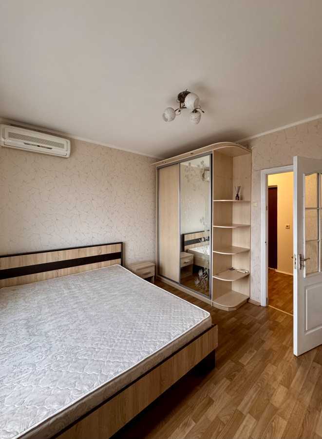 Продаж 2-кімнатної квартири 53 м², Миколи Бажана просп., 5є