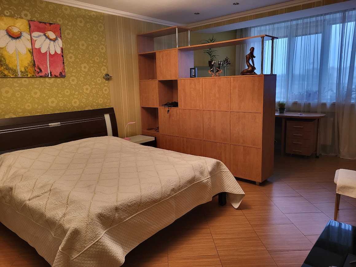 Продаж 2-кімнатної квартири 86 м², Шевченка вул., 4