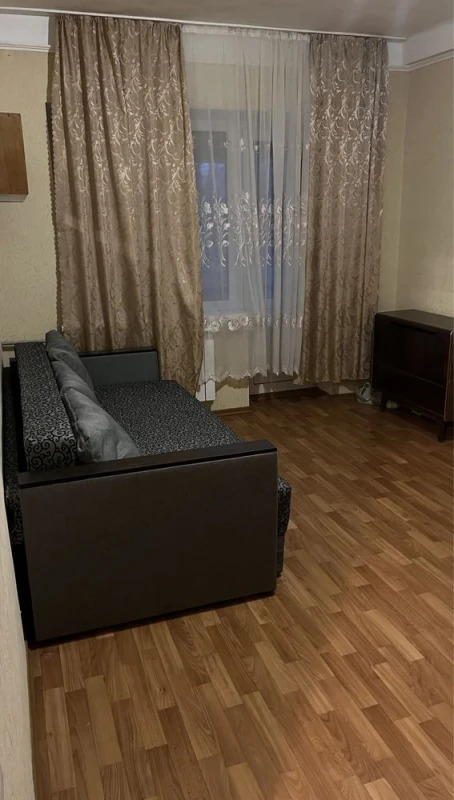 Продаж 1-кімнатної квартири 27.5 м²