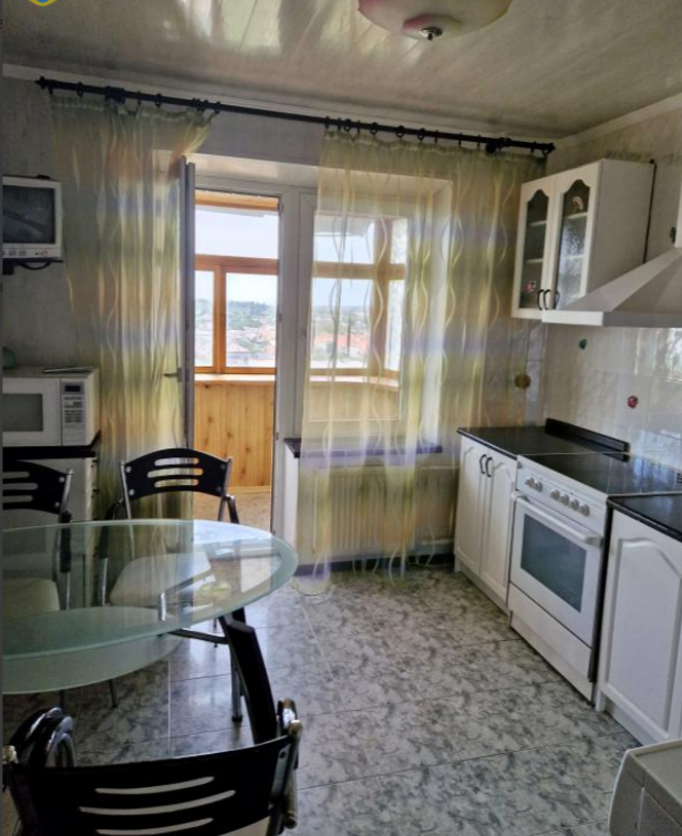 Продаж 3-кімнатної квартири 74 м², Академіка Корольова вул.