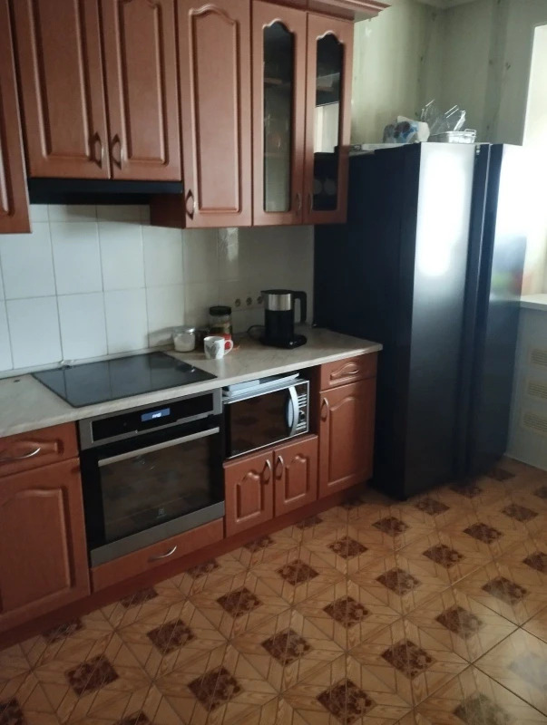 Продажа 2-комнатной квартиры 99 м²