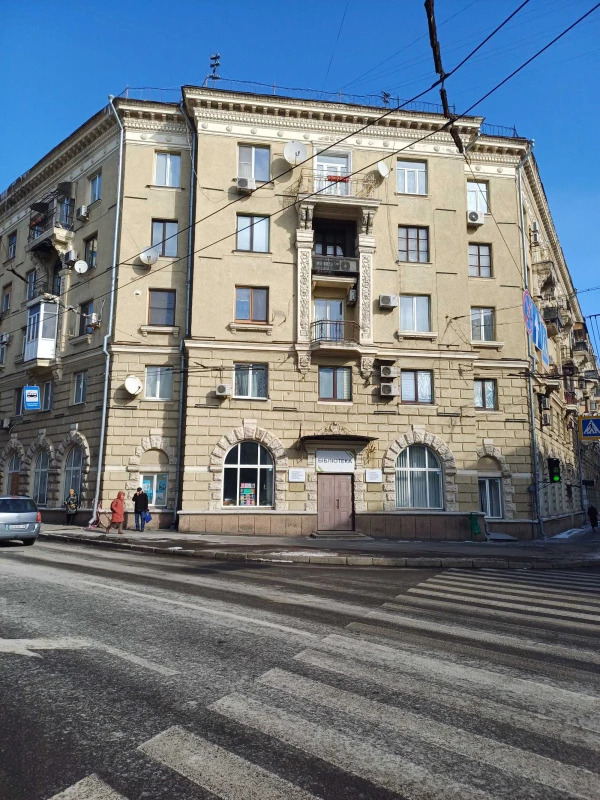 Продажа 2-комнатной квартиры 55 м²