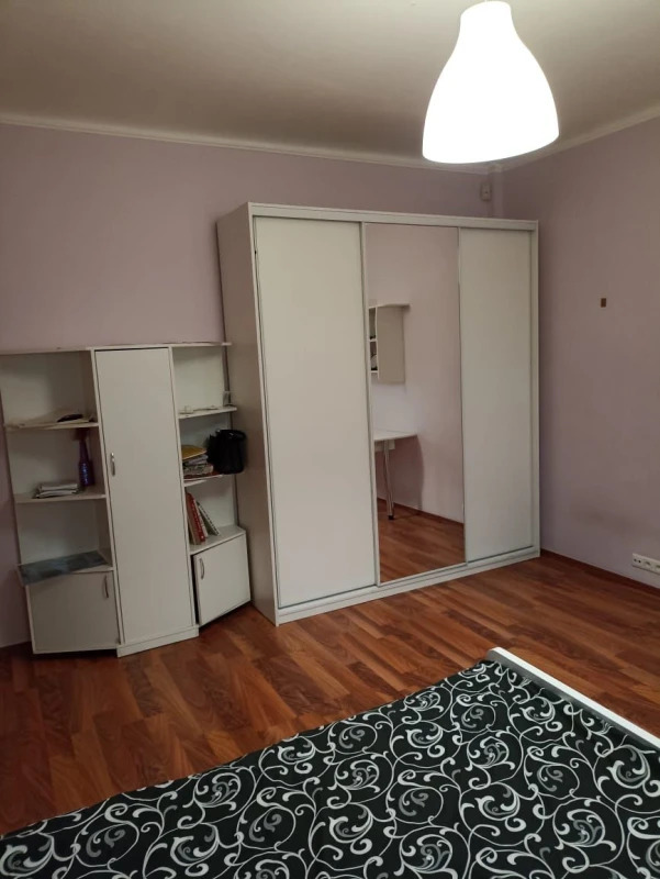 Продаж 3-кімнатної квартири 67 м²