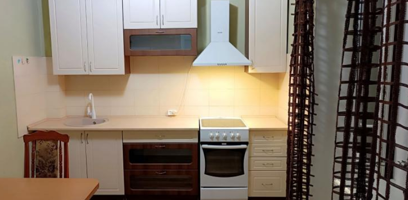 Продажа 1-комнатной квартиры 40 м², Небесной сотни просп.