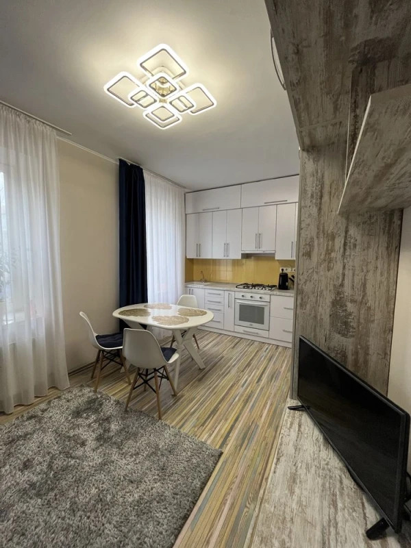 Продажа 2-комнатной квартиры 48 м²