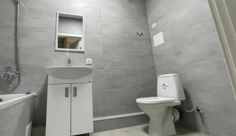 Продажа 1-комнатной квартиры 42 м², Жемчужная ул.