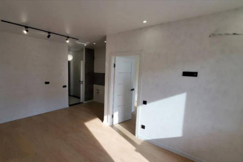 Продажа 1-комнатной квартиры 42 м², Жемчужная ул.