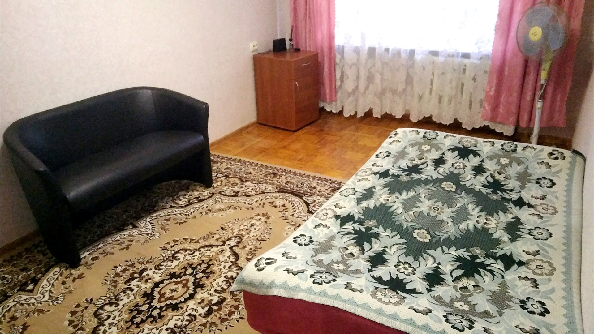 Оренда 1-кімнатної квартири 30 м², Середня вул., 27