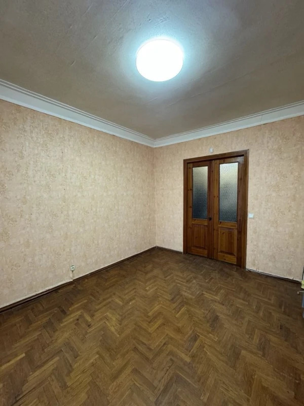 Продаж 2-кімнатної квартири 52.4 м²