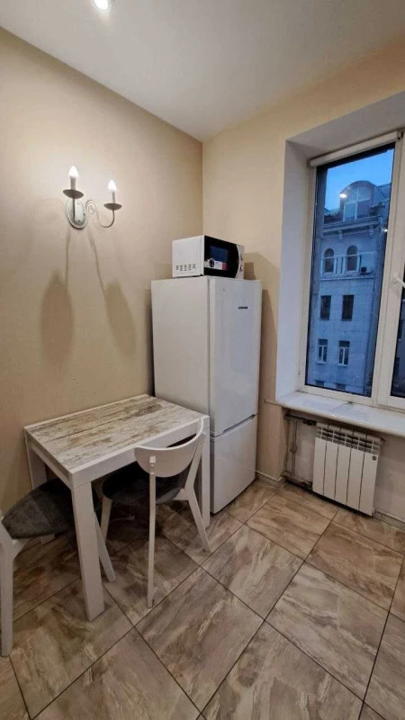 Продажа 2-комнатной квартиры 50 м²