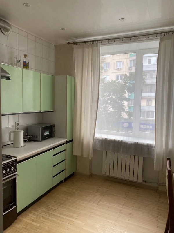 Продаж 3-кімнатної квартири 75 м²