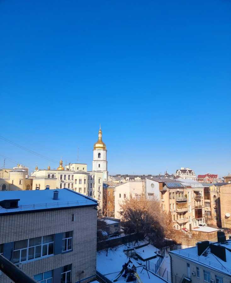 Продаж 3-кімнатної квартири 137.5 м², Ірининська, 5/24