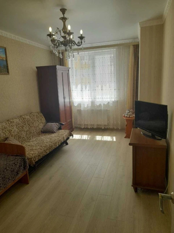 Продаж 1-кімнатної квартири 39 м²