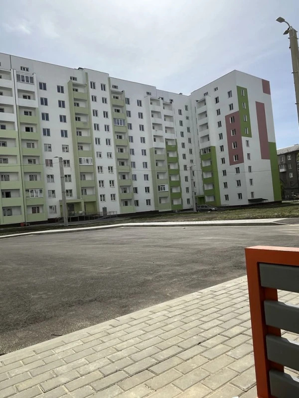 Продаж 3-кімнатної квартири 77 м²