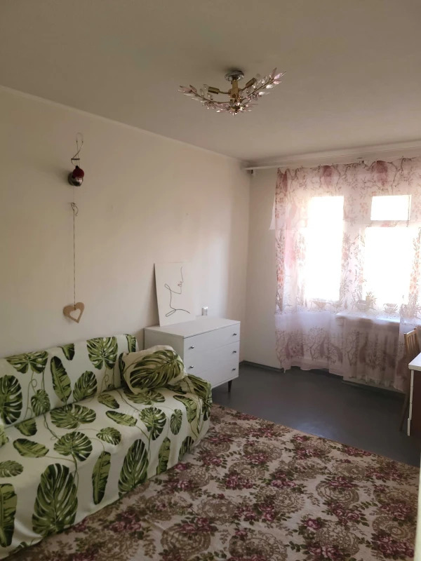 Продажа 3-комнатной квартиры 84 м²