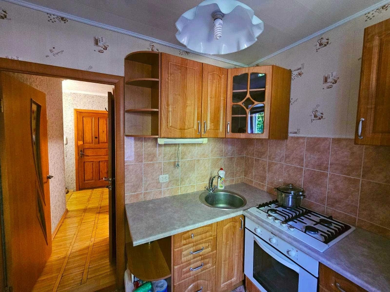 Продаж 2-кімнатної квартири 43 м²