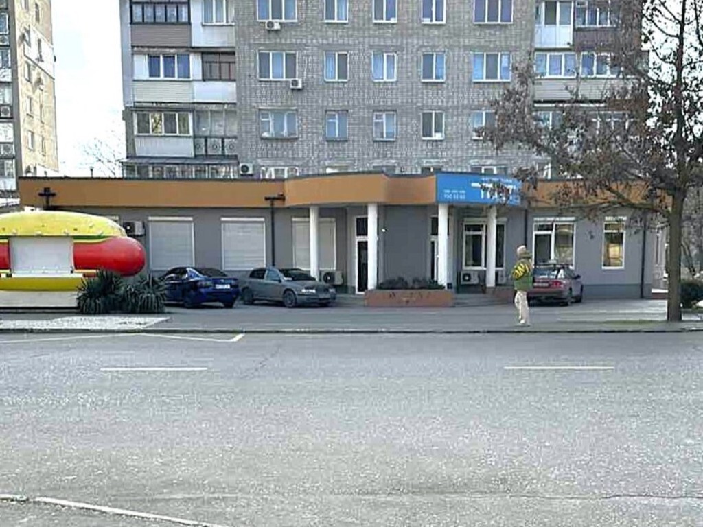 Продаж приміщення вільного призначення 575 м², Данченко вул., 1Б
