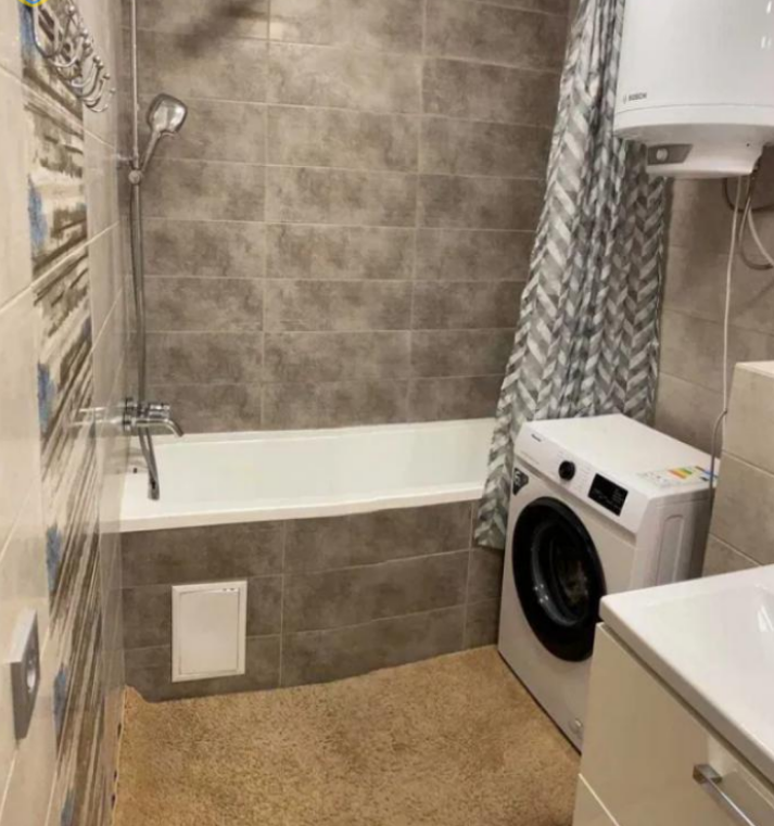 Продаж 1-кімнатної квартири 52 м², Костанді вул.