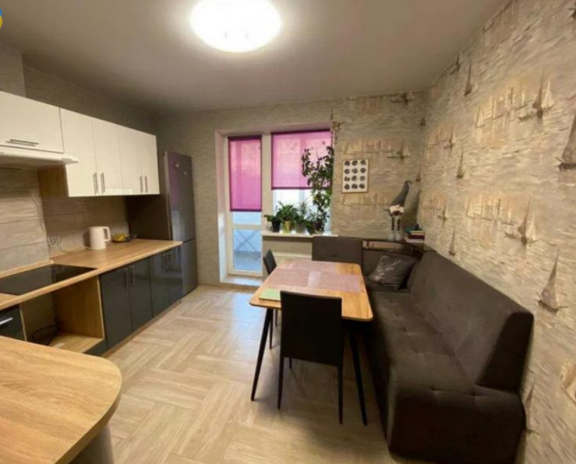 Продаж 1-кімнатної квартири 52 м², Костанді вул.