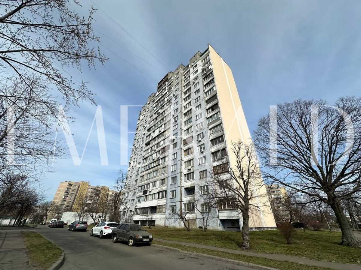 Продажа 3-комнатной квартиры 84.1 м², Николая Закревского ул., 33