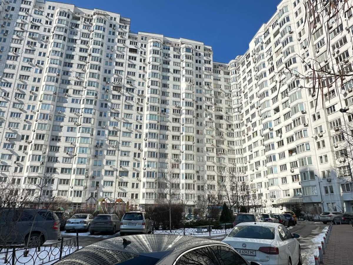 Продажа 4-комнатной квартиры 125 м², Николая Бажана просп., 12