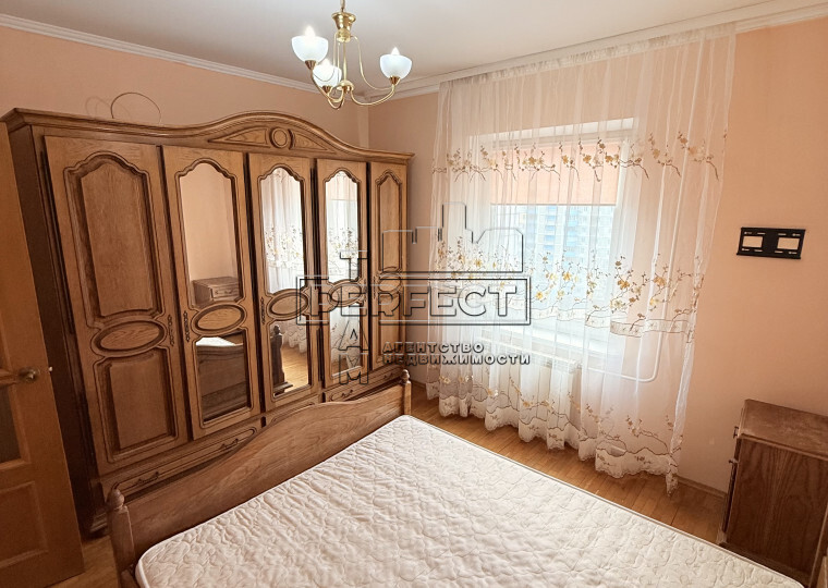 Продажа 3-комнатной квартиры 74 м², Петра Григоренко просп., 7А