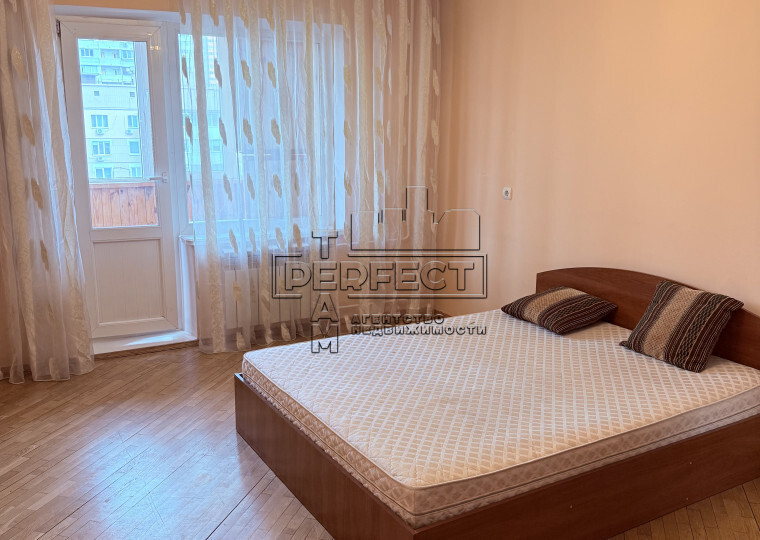 Продажа 3-комнатной квартиры 74 м², Петра Григоренко просп., 7А