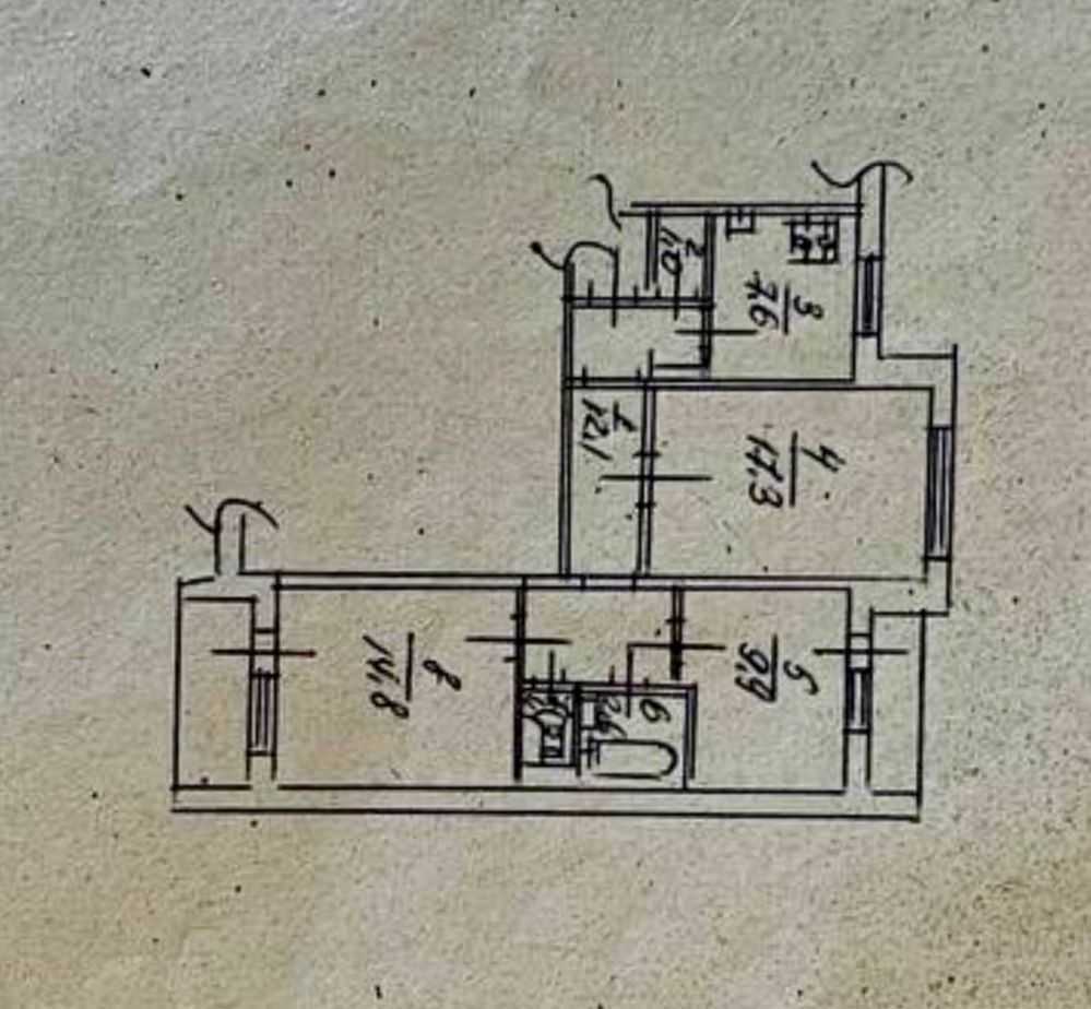 Продаж 3-кімнатної квартири 67 м², Райдужна вул., 17