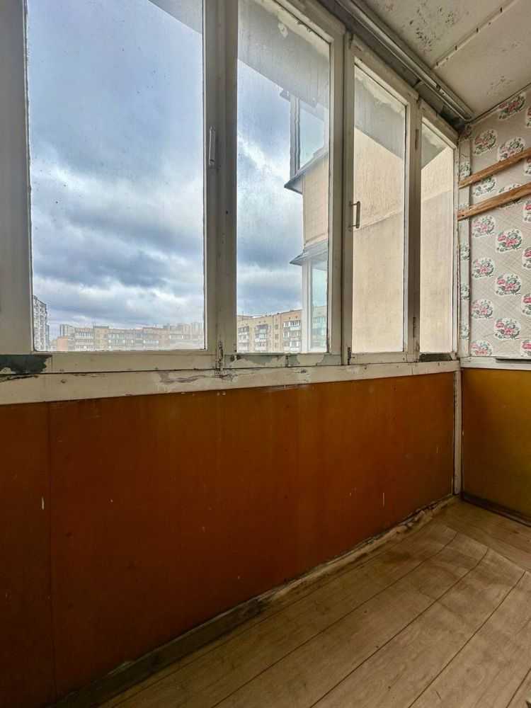 Продаж 3-кімнатної квартири 67 м², Райдужна вул., 17