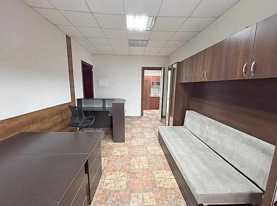 Оренда офісу 80 м², Дружби Народів бул., 26/1