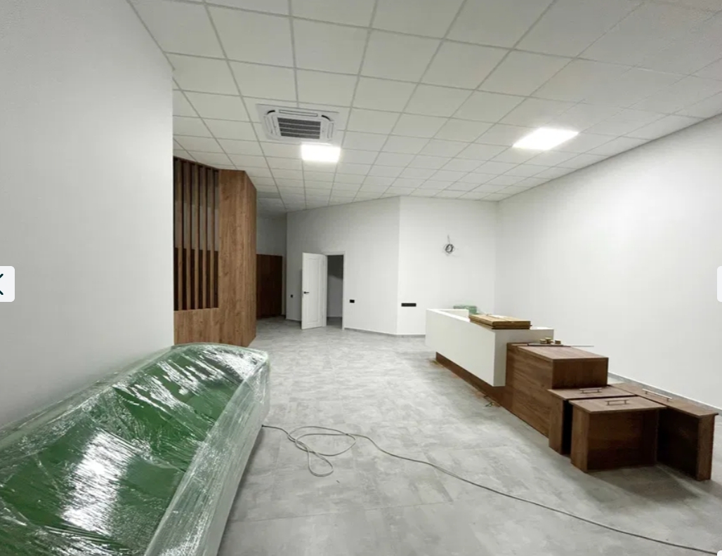 Оренда медичного центру 800 м², Академіка Корольова вул.