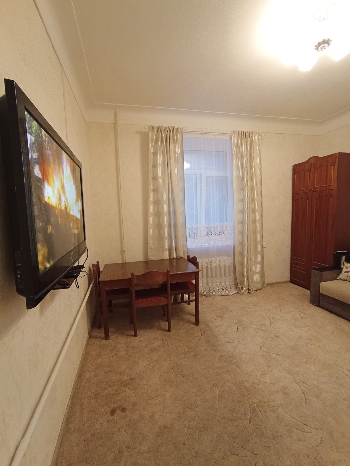 Оренда 2-кімнатної квартири 52 м², Робітнича вул.